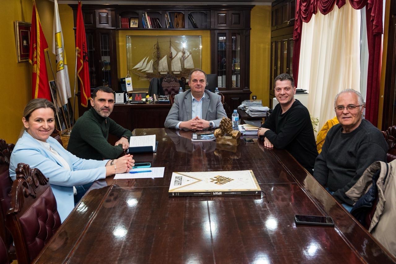 Komuna e Ulqinit mirëpret spektaklin e madh “Shën Tereza, shqiptarja e gjithë botës 2026”