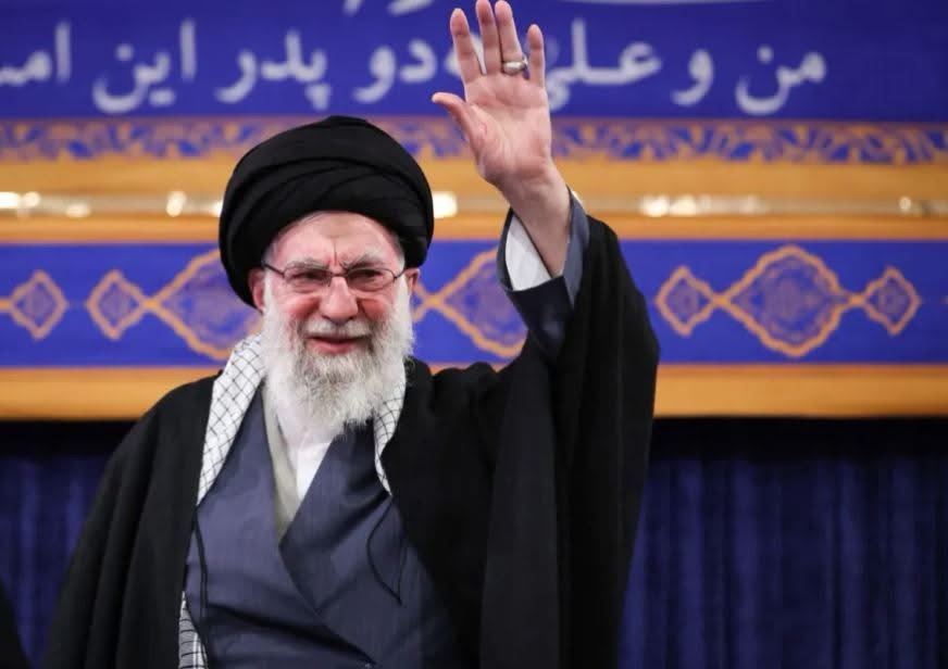 Irani konfirmon vdekjen e&nbsp;Ali Khamenei, mijëra qytetarë homazhe në&nbsp;Teheran
